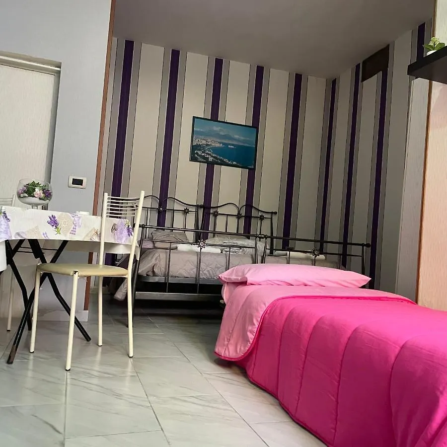 Holiday home Casa Donnacarmelina Villa Naples Italy